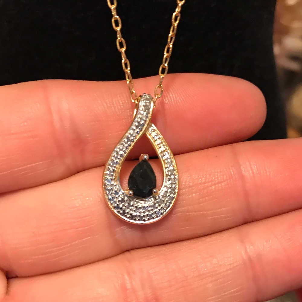 Necklace - Picture 2 of 3